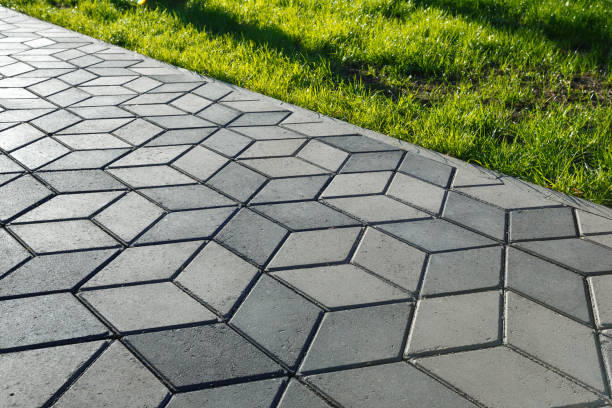 Best Driveway Pavers Near Me  in Lyndon, KS