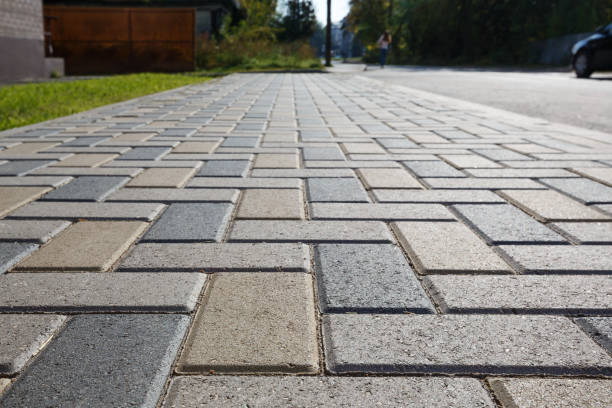 Best Cobblestone Driveway Pavers  in Lyndon, KS